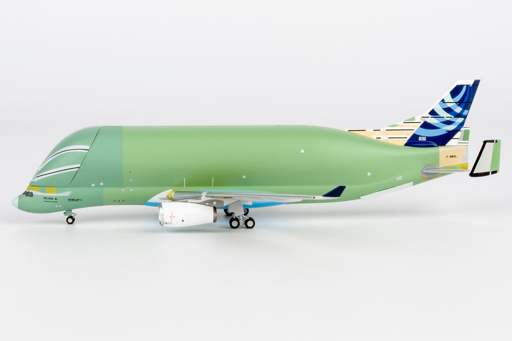 NG Model Airbus Transport International Airbus A330-743L