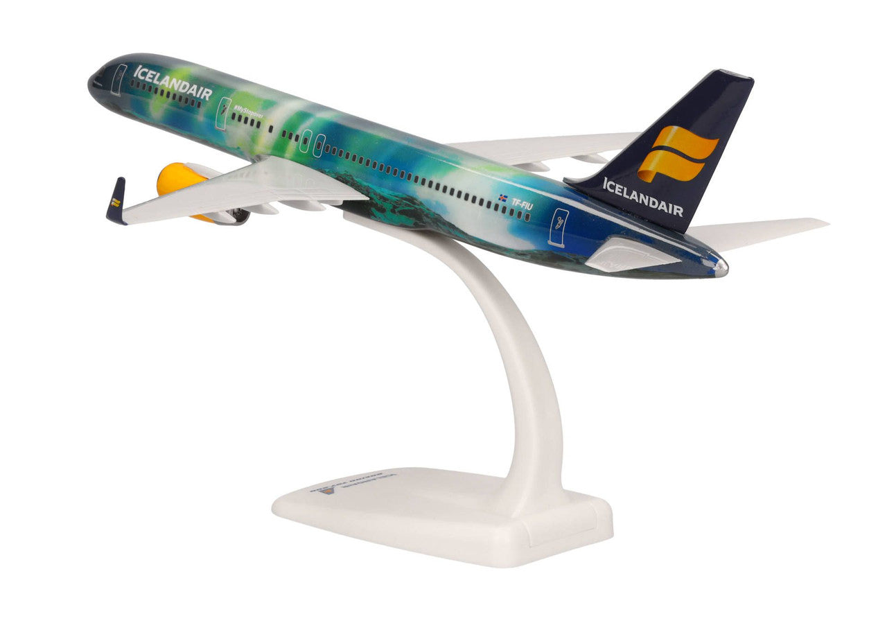 Herpa Icelandair Boeing 757-200 - TF-FIU 1/200 Aircraft Scale Model