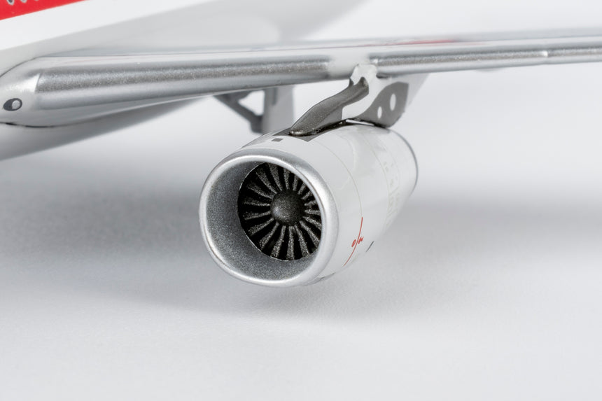 NG Models Sichuan Airlines Airbus A330-200 B-8332 1/400 Aircraft Scale Model