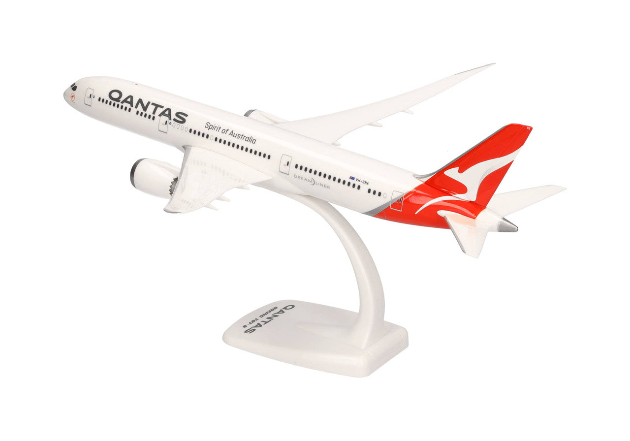 Herpa Qantas Boeing 787-9 Dreamliner - new colors VH-ZNA 1/200 Scale