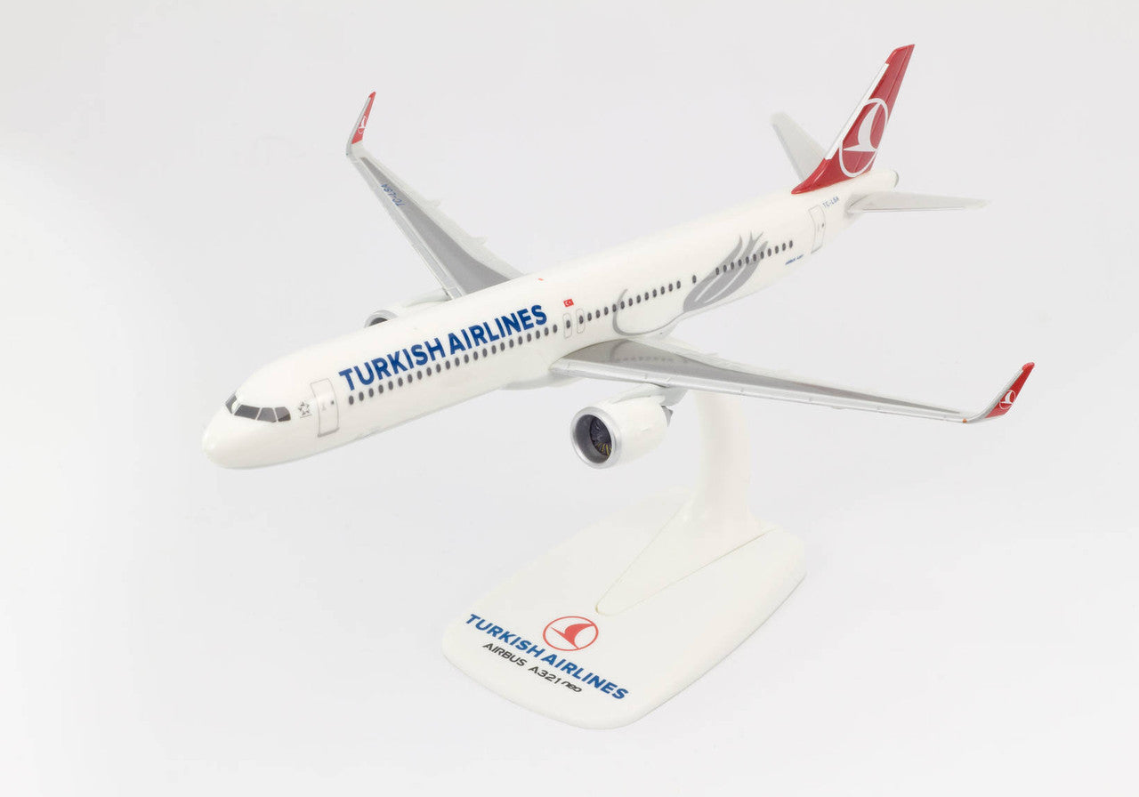 Herpa Turkish Airlines Airbus A321neo TC-LSA 1/200 Aircraft Scale Model