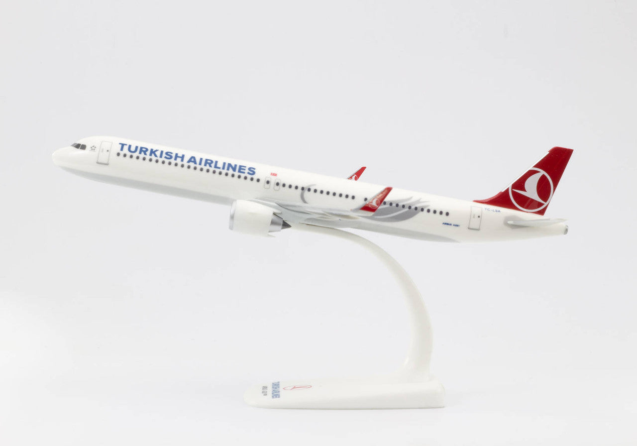 Herpa Turkish Airlines Airbus A321neo TC-LSA 1/200 Scale 612210