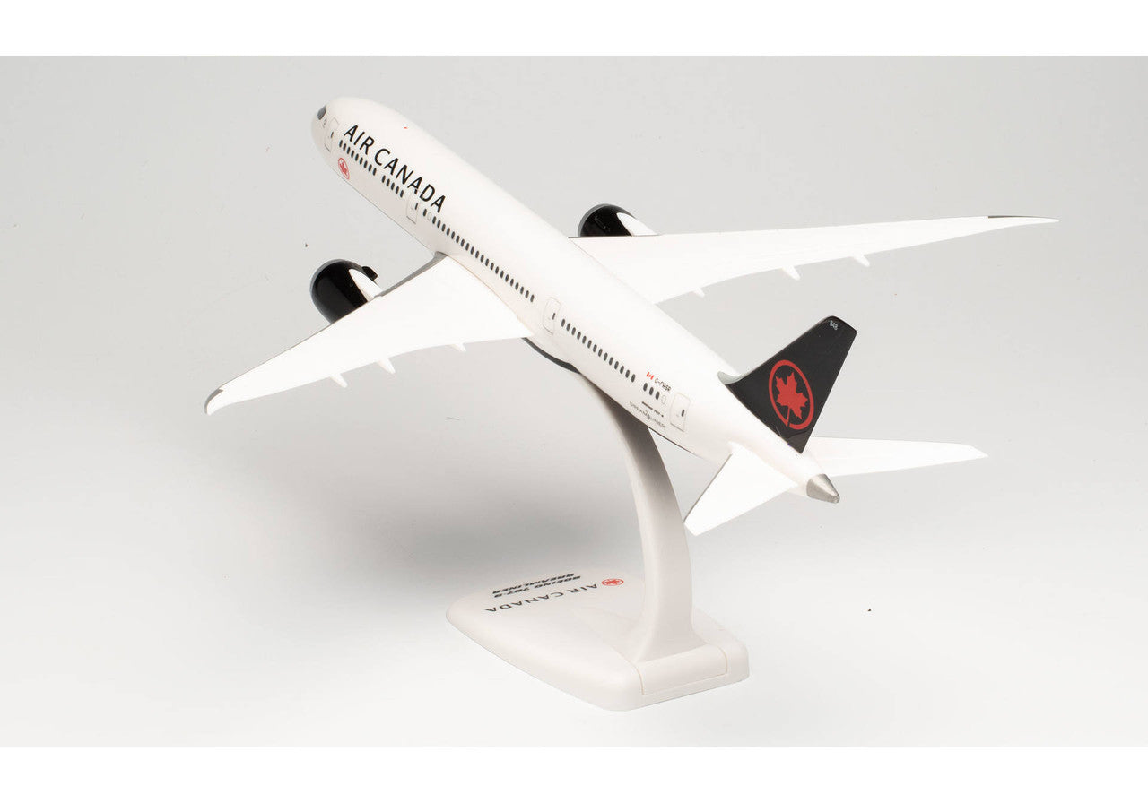 Herpa Air Canada Boeing 787-9 Dreamliner C-FRSR 1/200 Aircraft Scale Model