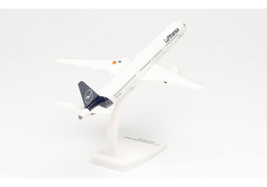 Herpa Lufthansa Airbus A321 "Die Maus" D-AIRY 1/200 Scale