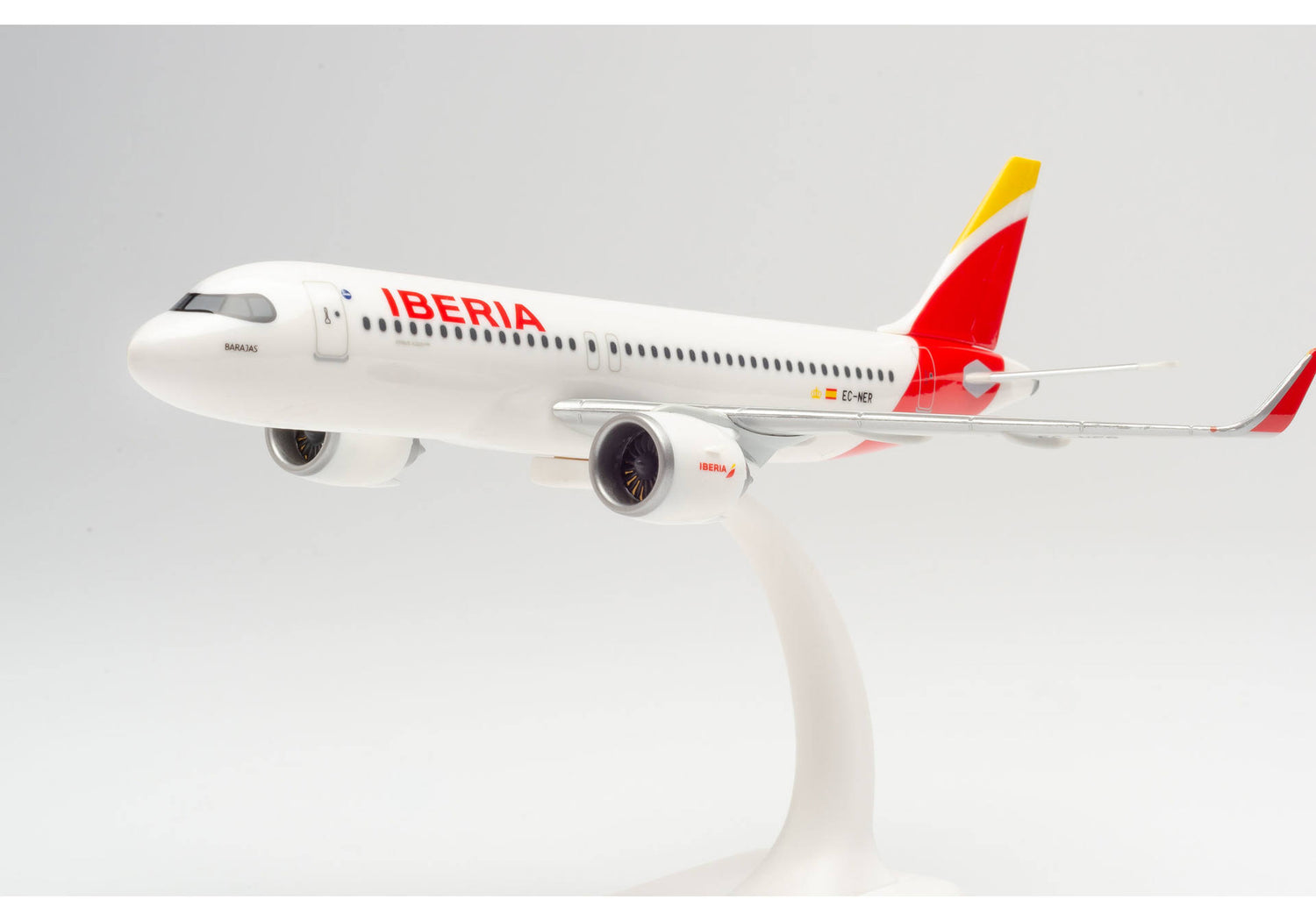 Herpa Iberia Airbus A320 neo – EC-NER "Barajas" 1/200 Aircraft Scale Model