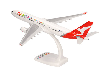 Herpa Qantas Airbus A330-200 VH-EBL "Pride is in the Air" 1/200 Scale