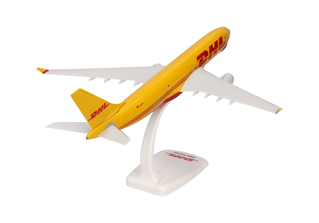 Herpa DHL Aviation Airbus A330-200F D-ALMA Snap-fit 1/200 Scale