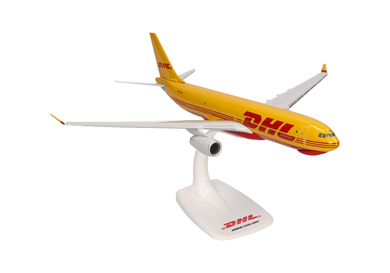 Herpa DHL Aviation Airbus A330-200F D-ALMA Snap-fit 1/200 Scale