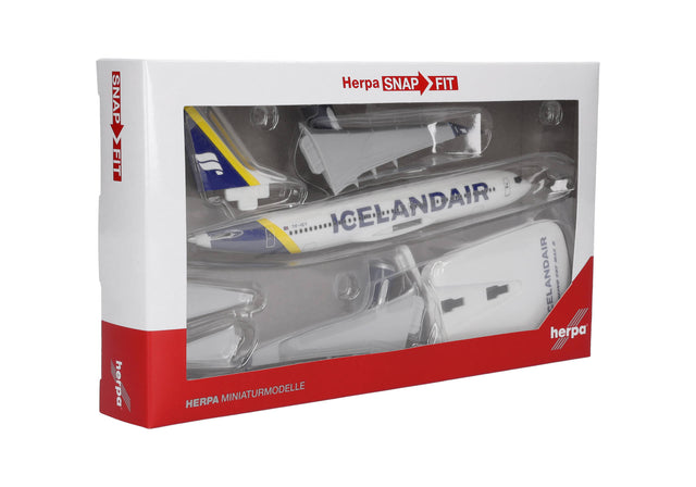 Herpa Snapfit Icelandair Boeing 737 Max 8 - yellow tail stripe 1/200 Aircraft Scale Model