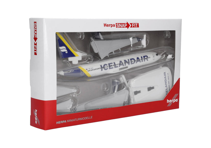Herpa Snapfit Icelandair Boeing 737 Max 8 - yellow tail stripe 1/200 Aircraft Scale Model