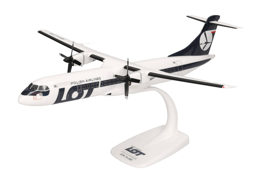 Herpa Snapfit LOT Polish Airlines ATR-72-200 - SP-LFA 1/200 Aircraft Scale Model