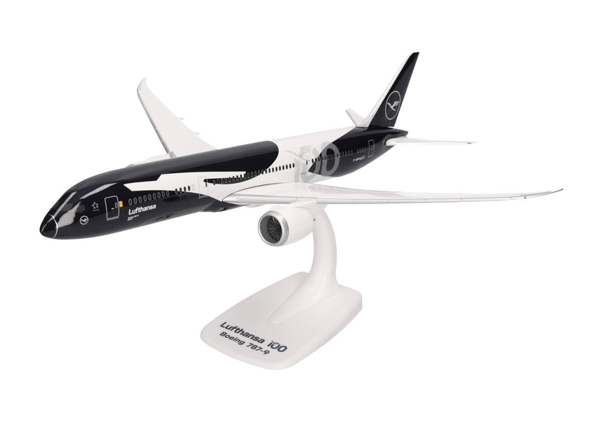 Herpa Snapfit Lufthansa Boeing 787-9 Dreamliner "100 Years" - D-ABPU "Berlin" 1/200 Aircraft Scale Model