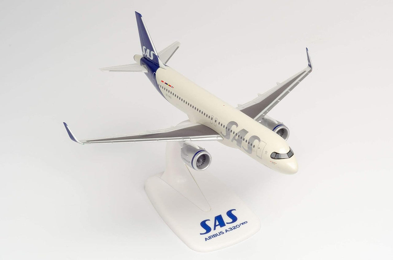 Herpa SAS Scandinavian Airlines Airbus A320Neo – SE-ROX "Roar Viking" 1/200 Aircraft Scale Model