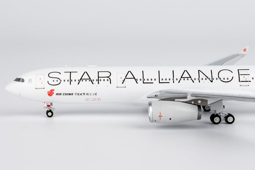 NG Models Air China Star Alliance Airbus A330-300 B-5912 1/400 Aircraft Scale Model