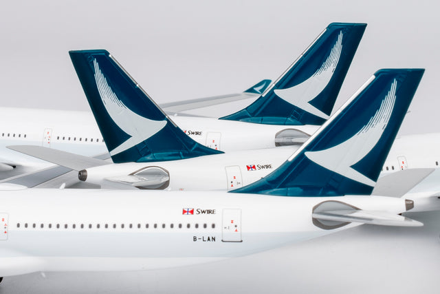 NG Models Cathay Pacific Airways Airbus A330-300 B-HLW 1/400 Aircraft Scale Model