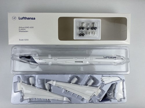 Hogan Lufthansa Airbus A340-600 New Livery D-AIHH 1/200 Aircraft Scale Model