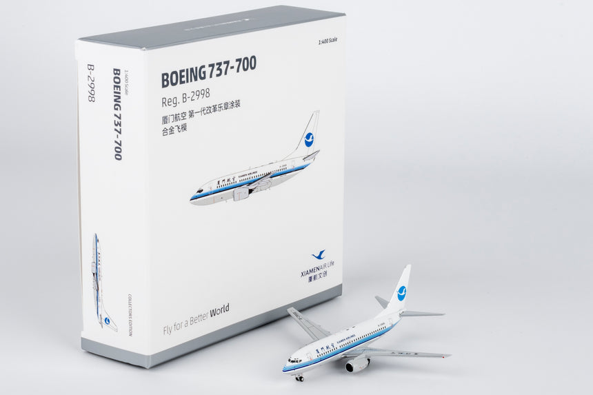 NG Models Xiamen Airlines (classic colors; Xiamen Airlines' first 737-700) Boeing 737-700 B-2998 1/400 Aircraft Scale Model