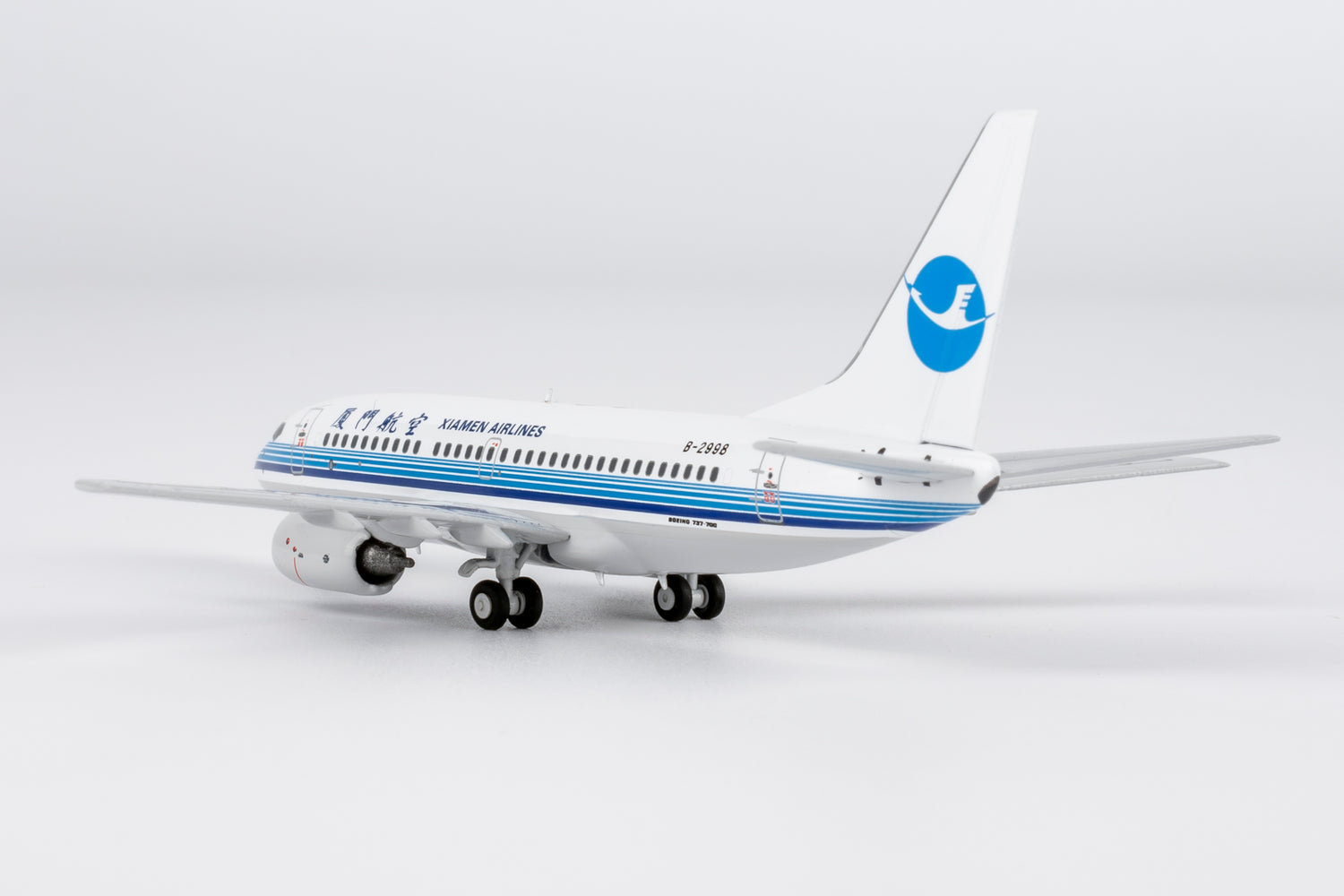 NG Models Xiamen Airlines (classic colors; Xiamen Airlines' first 737-700) Boeing 737-700 B-2998 1/400 Aircraft Scale Model