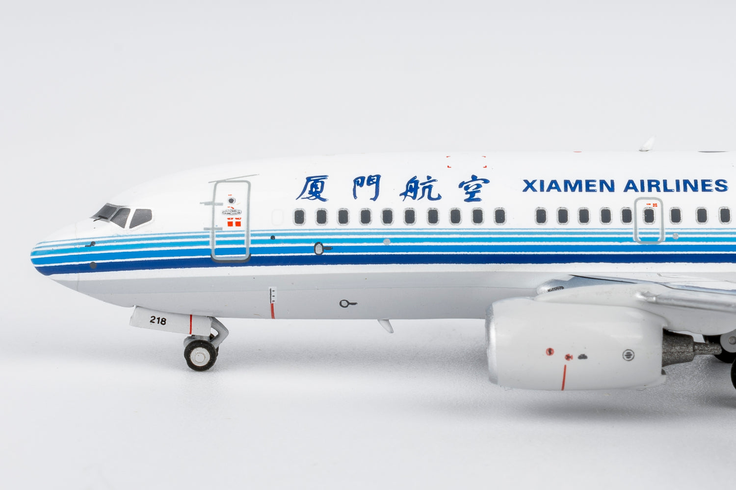 NG Models Xiamen Airlines (classics colors) Boeing 737-700 B-5218 1/400 Aircraft Scale Model