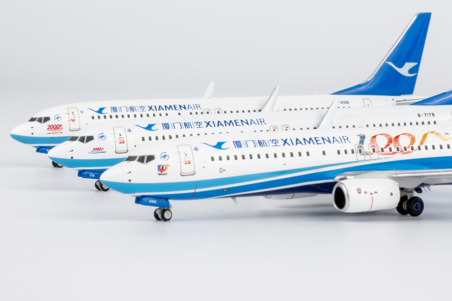 NG Models Xiamen Airlines "8,888th 737" sticker Boeing 737-800/w B-7178 1/400 Aircraft Scale Model