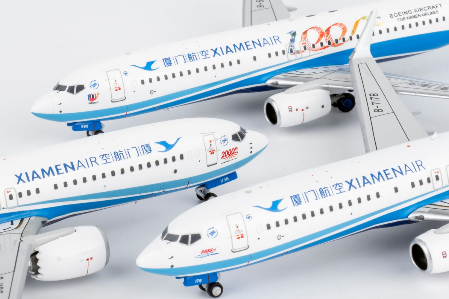 NG Models Xiamen Airlines "100th Boeing aircraft for Xiamen Airlines" Boeing 737-800/w B-5688 1/400 Aircraft Scale Model