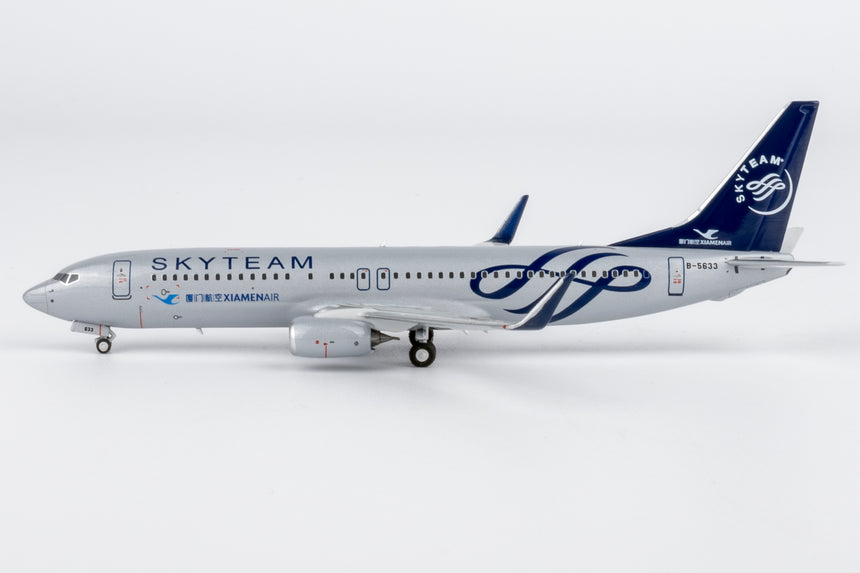 NG Models Xiamen Airlines "Skyteam" livery Boeing 737-800/w B-5633 1/400 Aircraft Scale Model