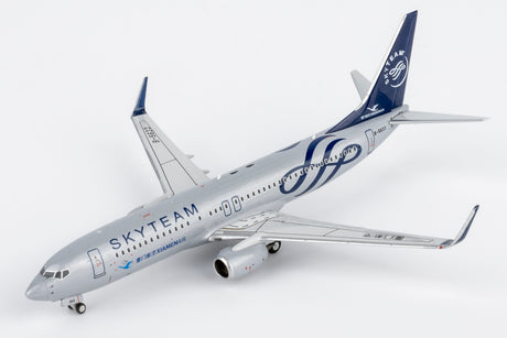 NG Models Xiamen Airlines "Skyteam" livery Boeing 737-800/w B-5633 1/400 Aircraft Scale Model