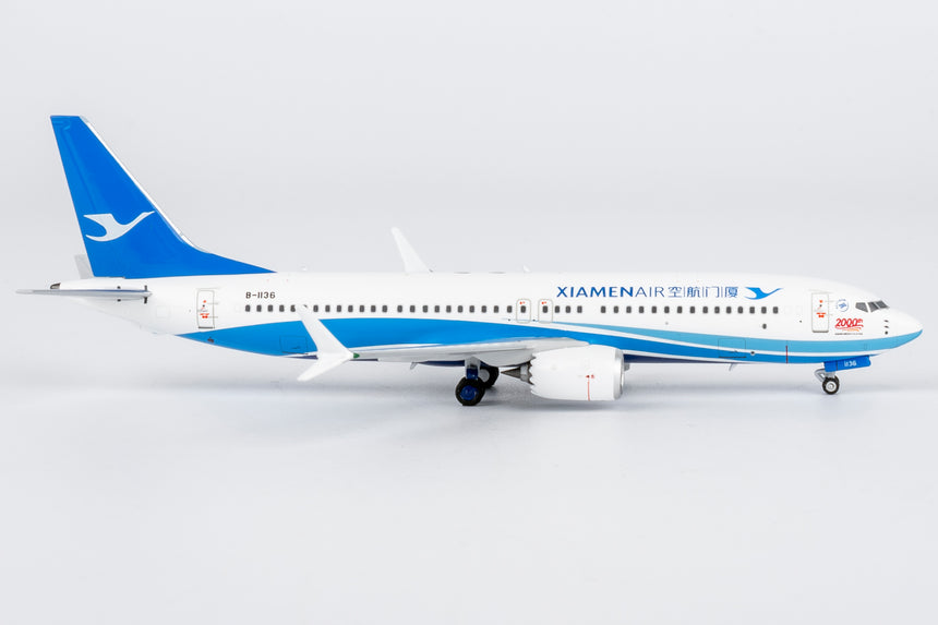 NG Models Xiamen Airlines with "2000th Boeing Aircraft for China" titles Boeing 737 MAX 8 B-1136 1/400 Aircraft Scale Model