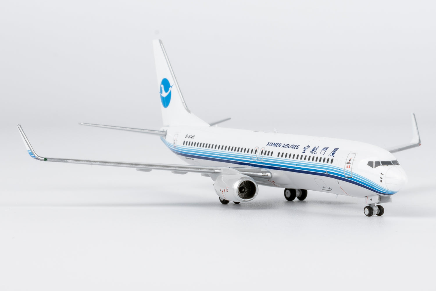 NG Models Xiamen Airlines (revised classics colors; Xiamen Airlines' first 737-800) Boeing 737-800/w B-5146 1/400 Aircraft Scale Model