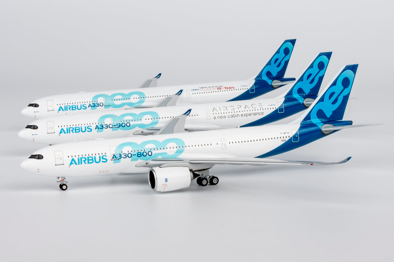 NG Models Airbus Industrie Airbus A330-900 F-WTTN 1/400 Aircraft Scale Model