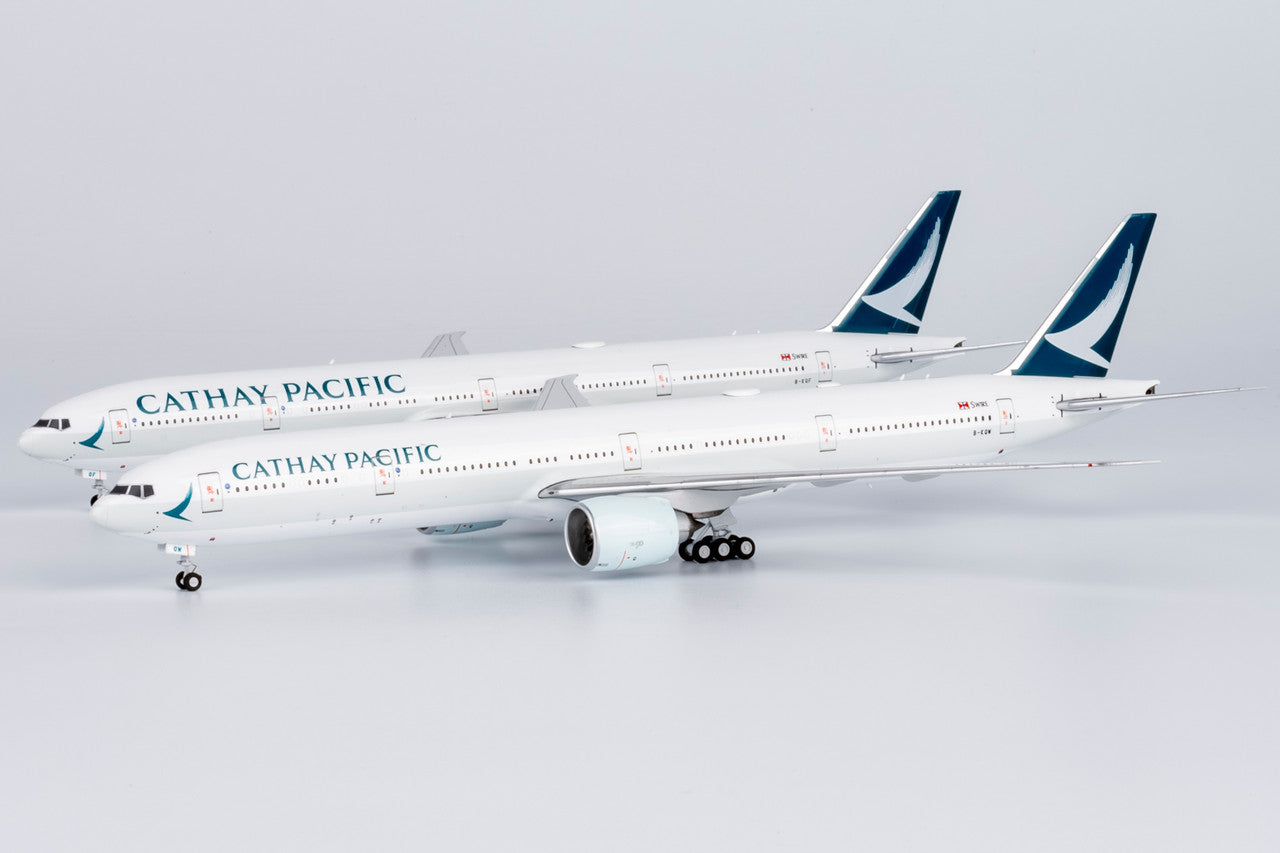 1/200 Diecast Cathay Pacific B-777-300 ER Airlines model B