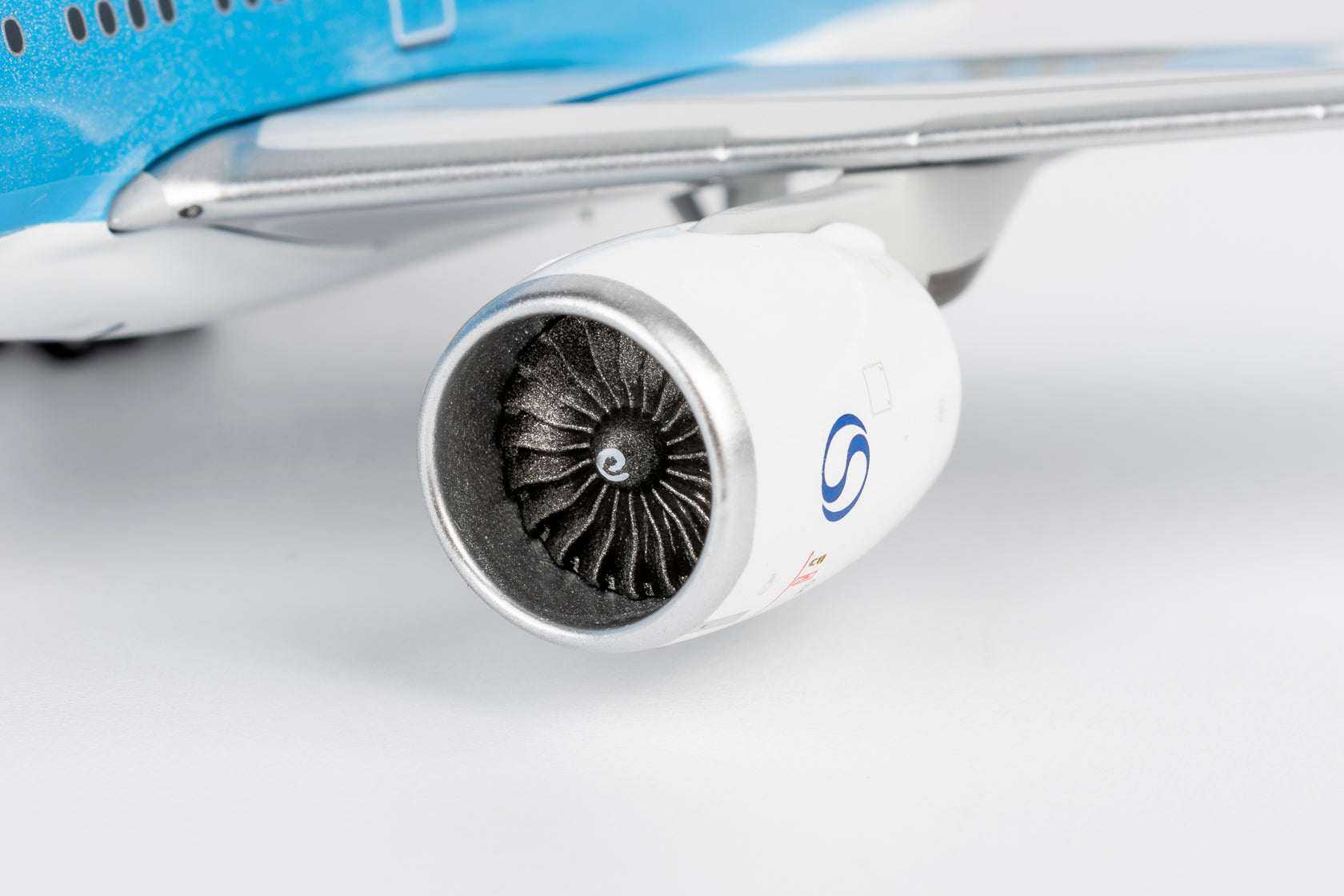 NG Models Korean Air Boeing 777-300ER HL2016 (Ultimate) 1/400