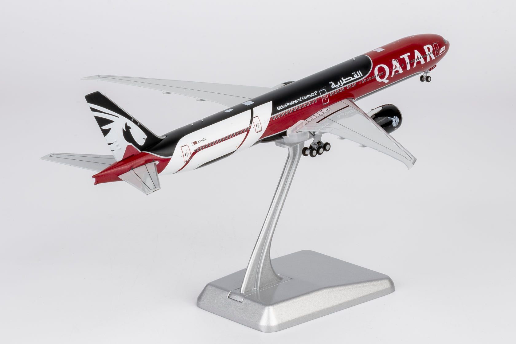 NG Models Qatar Airways Boeing 777-300ER A7-BEG (Ultimate) 1/400