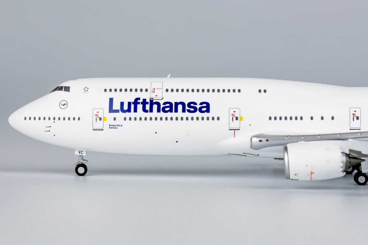 NG Models Lufthansa Boeing 747-8 D-ABYC n/c 1/400 78028 - Model