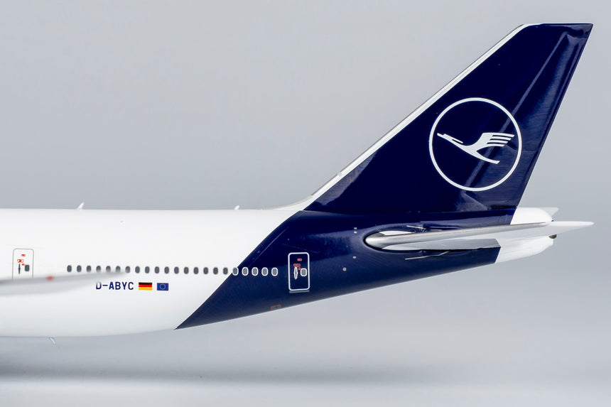 NG Models Lufthansa Boeing 747-8 D-ABYC N/C 1/400 Scale
