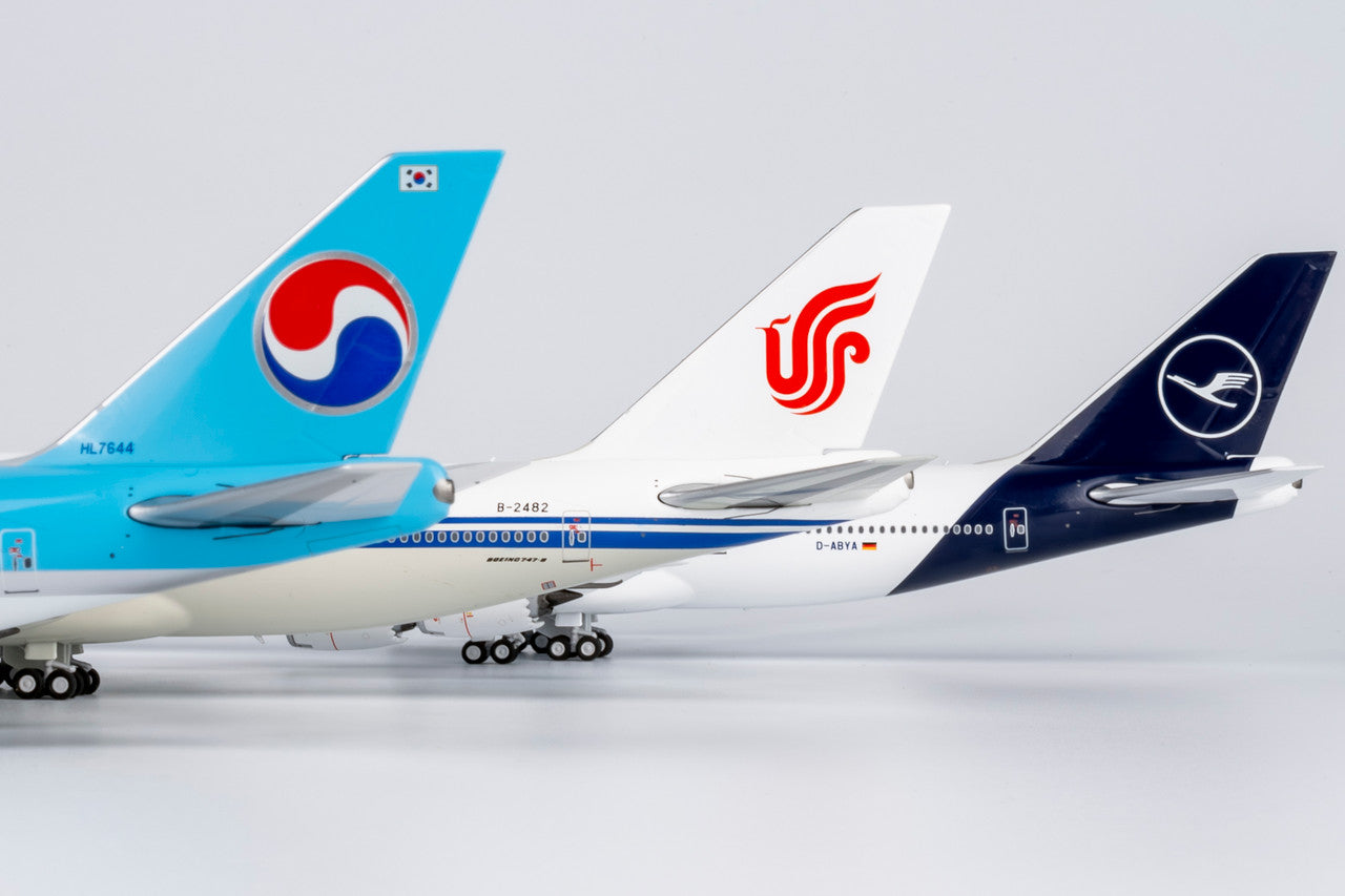 NG Models Air China Boeing 747-8i B-2482 With Wifi Dome 1/400 Scale