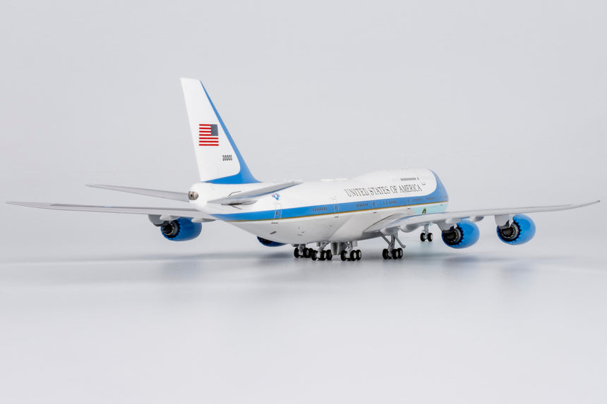 NG Models United States - US Air Force (USAF) (Classic Version) VC-25B Boeing (747-8) 30000 1/400 Aircraft Scale Model