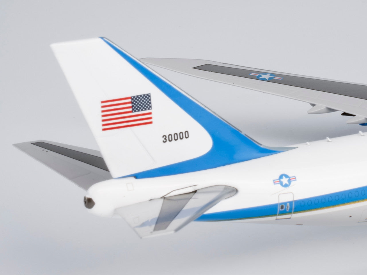航空機・ヘリコプター NG USAF VC-25B 30000 Air Force One 1:400 NG Model United States - US Air Force (USAF) VC-25B (747-8
