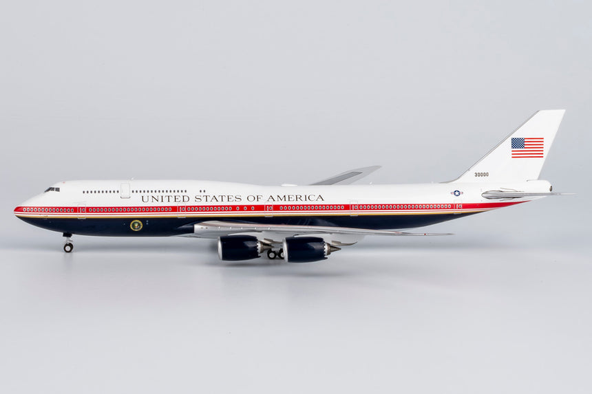 NG Models United States - US Air Force (USAF) (New Version) VC-25B Boeing (747-8) 30000 1/400 Aircraft Scale Model