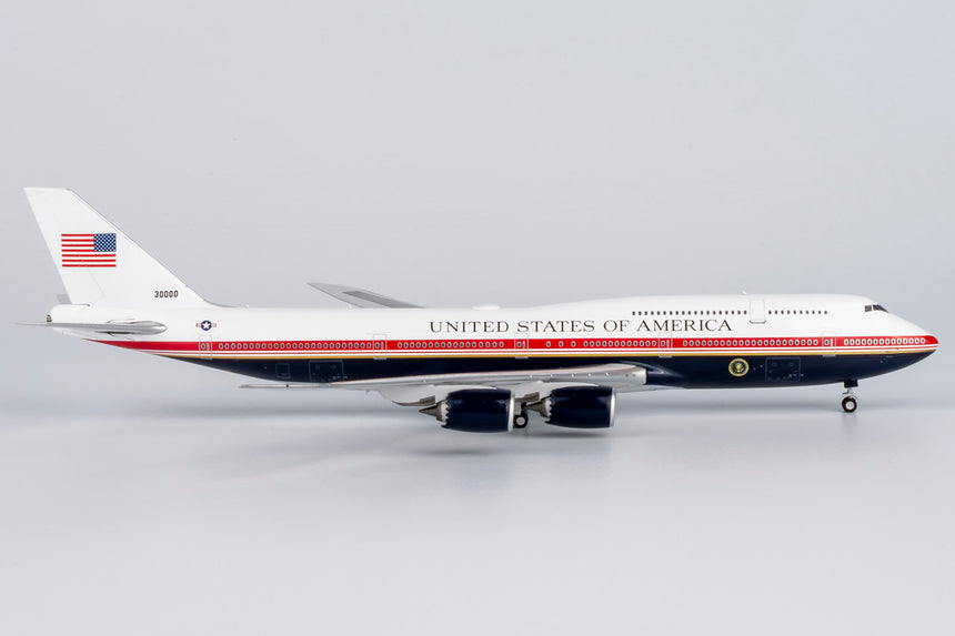 NG Models United States - US Air Force (USAF) (New Version) VC-25B Boeing (747-8) 30000 1/400 Aircraft Scale Model