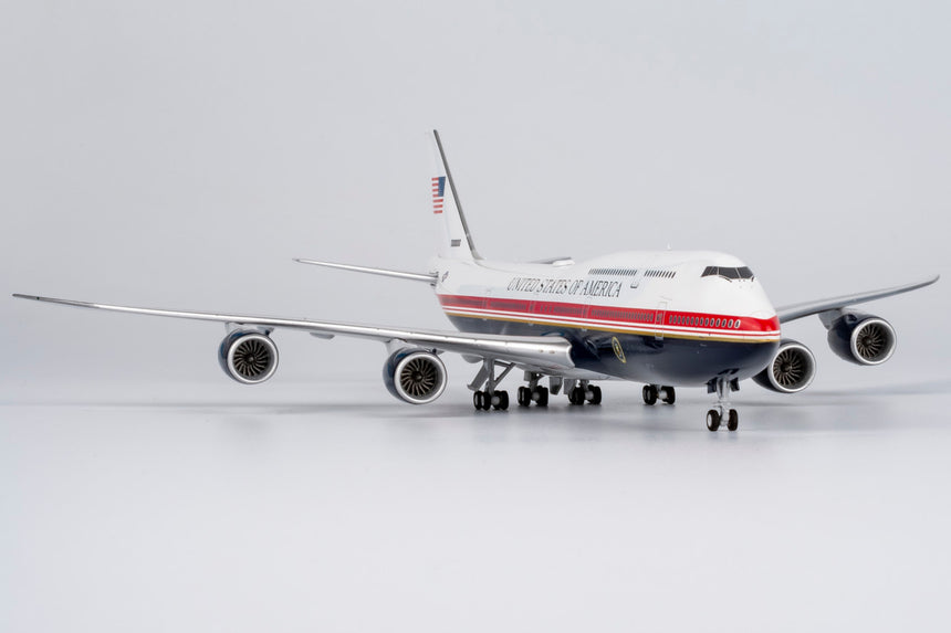 NG Models United States - US Air Force (USAF) (New Version) VC-25B Boeing (747-8) 30000 1/400 Aircraft Scale Model