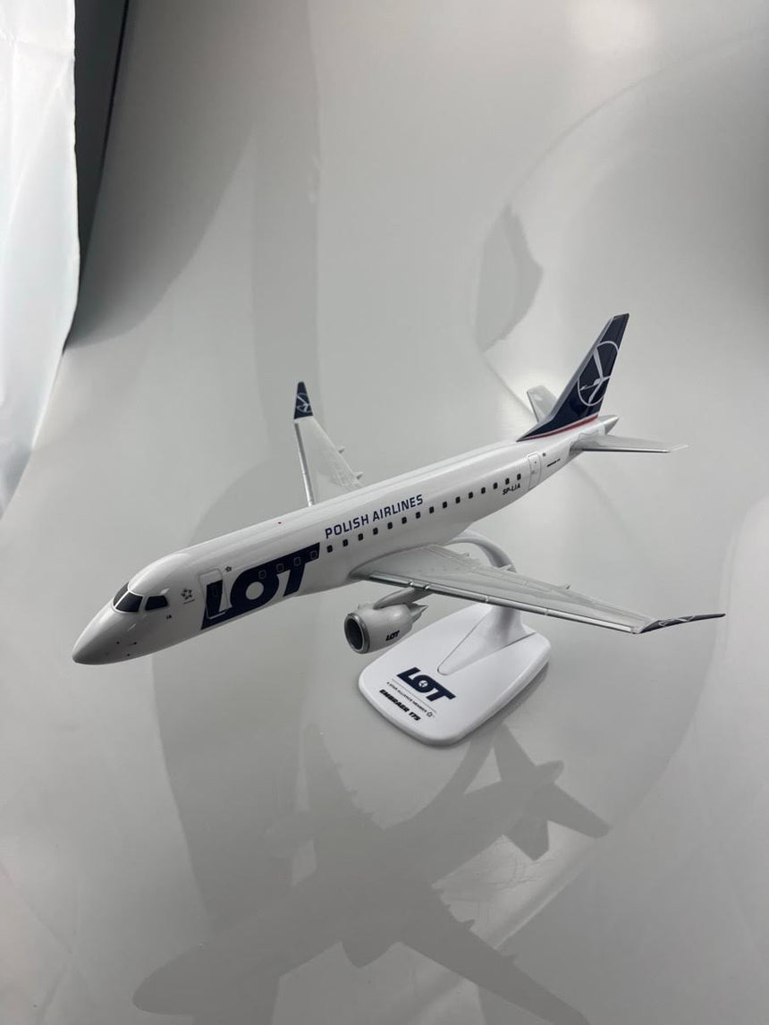 PPC Models LOT Polish Embraer E-175 LOT 1/100 Scale