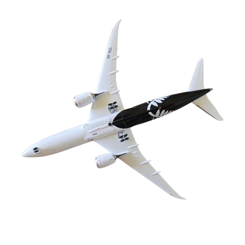 Phoenix Air New Zealand Boeing B787-9 ZK-NZL 1/400 Aircraft Scale Model