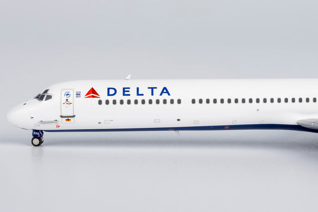 NG Models Delta Air Lines McDonnell Douglas MD-88 N999DN 1/400 Aircraft Scale Model