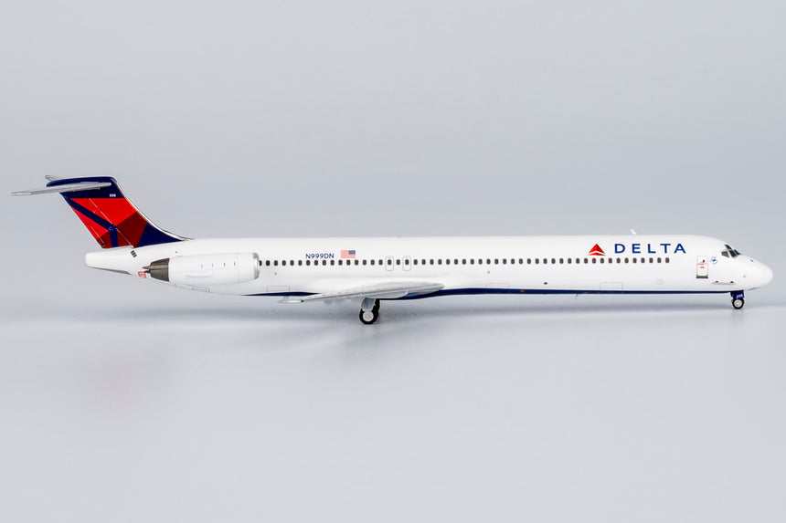 NG Models Delta Air Lines McDonnell Douglas MD-88 N999DN 1/400 Scale