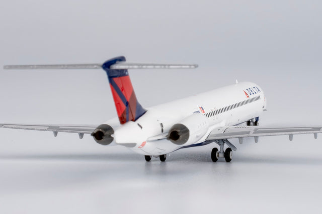 NG Models Delta Air Lines McDonnell Douglas MD-88 N999DN 1/400 Aircraft Scale Model