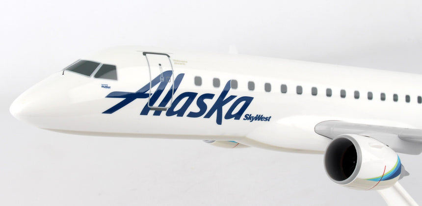 SkyMarks Alaska Airlines E175 Skywest New Livery Reg N170SY 1/100 Scale