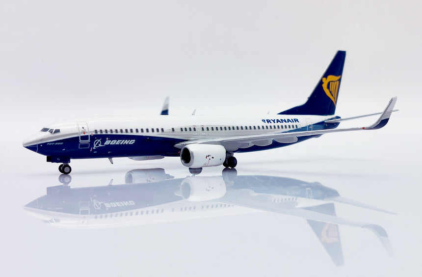 JC Wings Ryanair Boeing 737-800 "Dreamliner" (EI-DCL) 1/400 Aircraft Scale Model