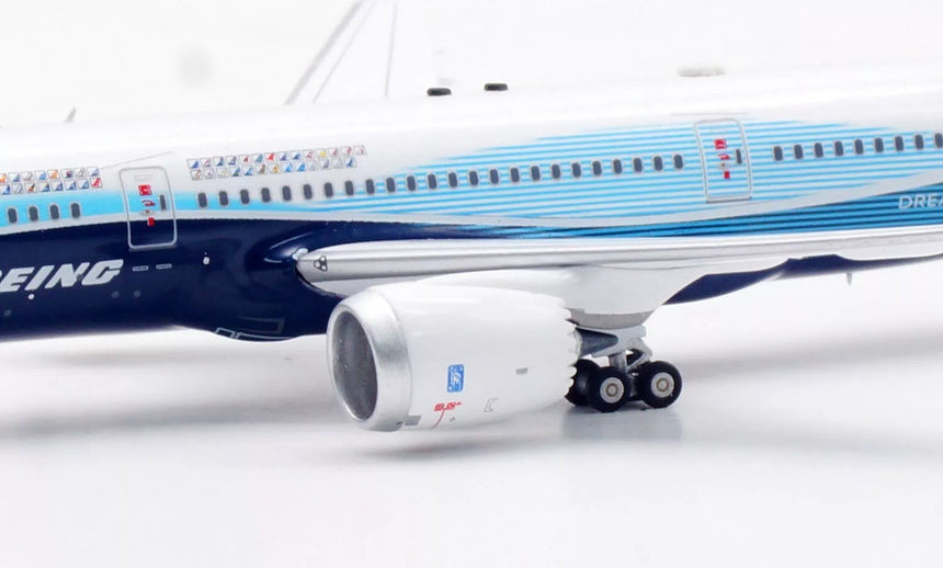 Aviation400 Boeing Boeing 787-8 Dreamliner 带梦想字 N787BX 1/400 Scale