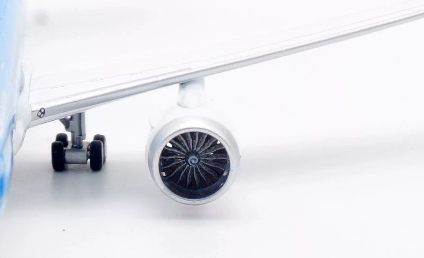 Aviation400 KLM Royal Dutch Airlines Boeing 787-10 Dreamliner PH-BKM (with detachable gear) 1/400 Scale